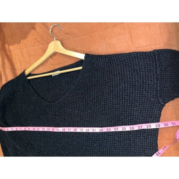 Free People Black Knit Oversized V-Neck Pullover Sweater Women's Size XS/S - Picture 7 of 10